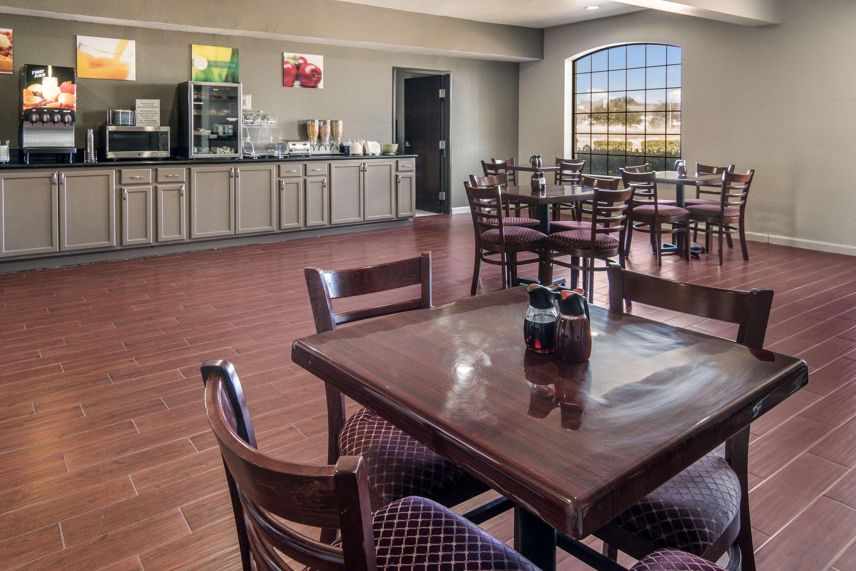 Quality Inn & Suites Fort Worth Zewnętrze zdjęcie