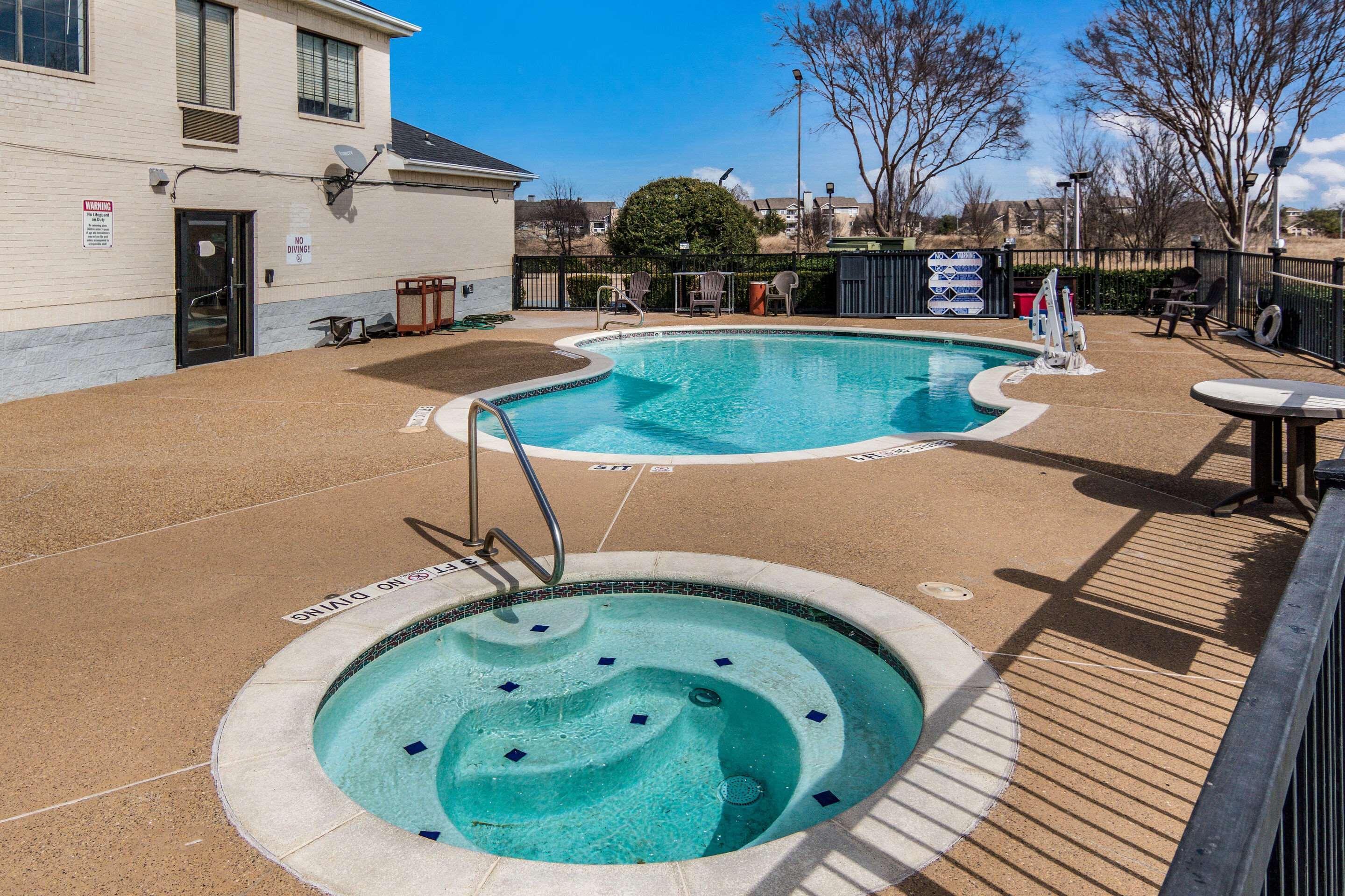 Quality Inn & Suites Fort Worth Zewnętrze zdjęcie